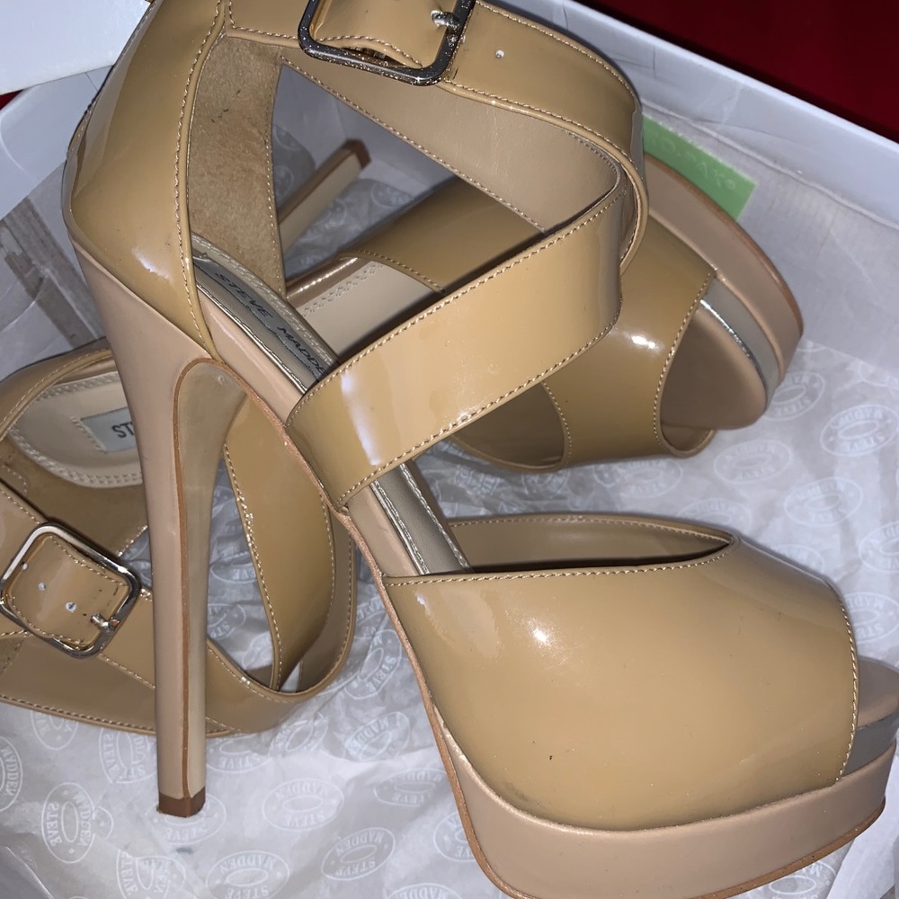 Steve Madden Midnyte Blush Pat (used )